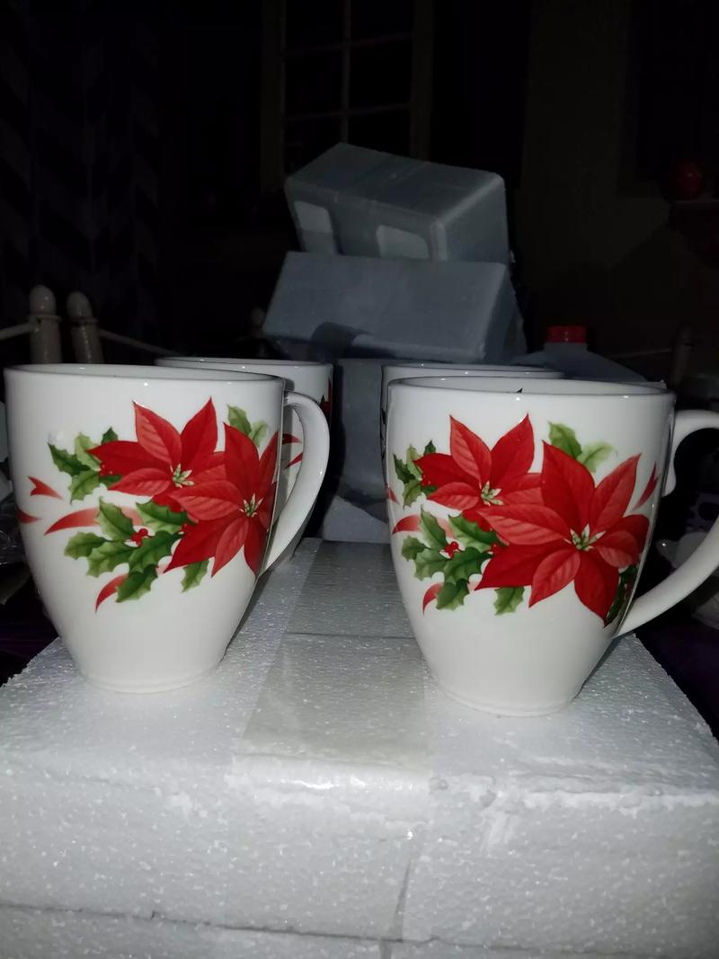 4 hermosas tazas de PRINCESS HOUSE for sale in Panorama City, CA