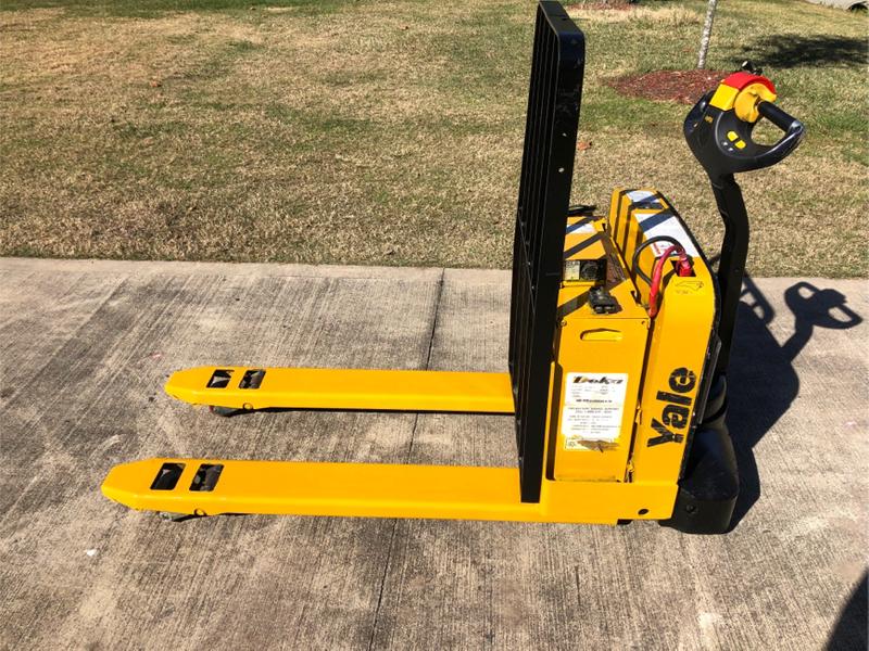 Yale electric pallet jack for sale in Spring, TX 5miles Buy and Sell