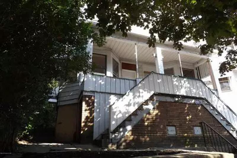 Multy family House for sale Duplex 6 br 2 ba for sale in Wilkes Barre