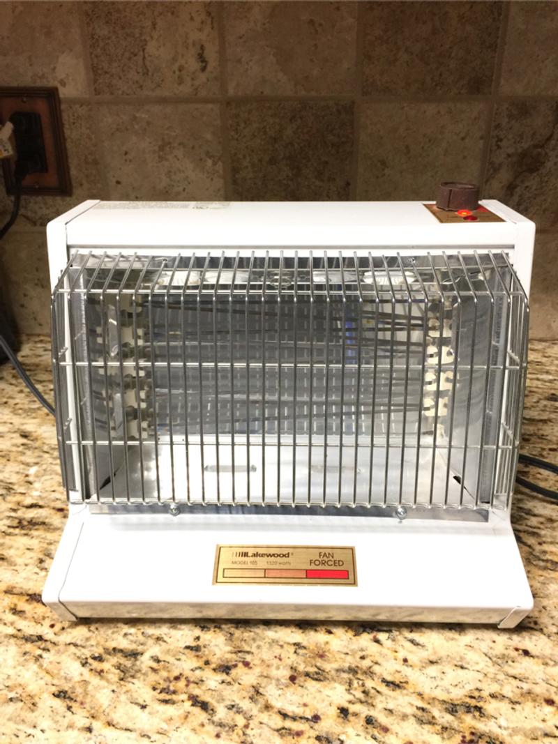 Vintage Lakewood Model 105/A Fan Forced Portable Electric Heater for
