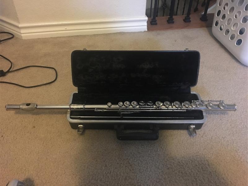 Bundy Selmer Student Flute for sale in Frisco, TX 5miles Buy and Sell