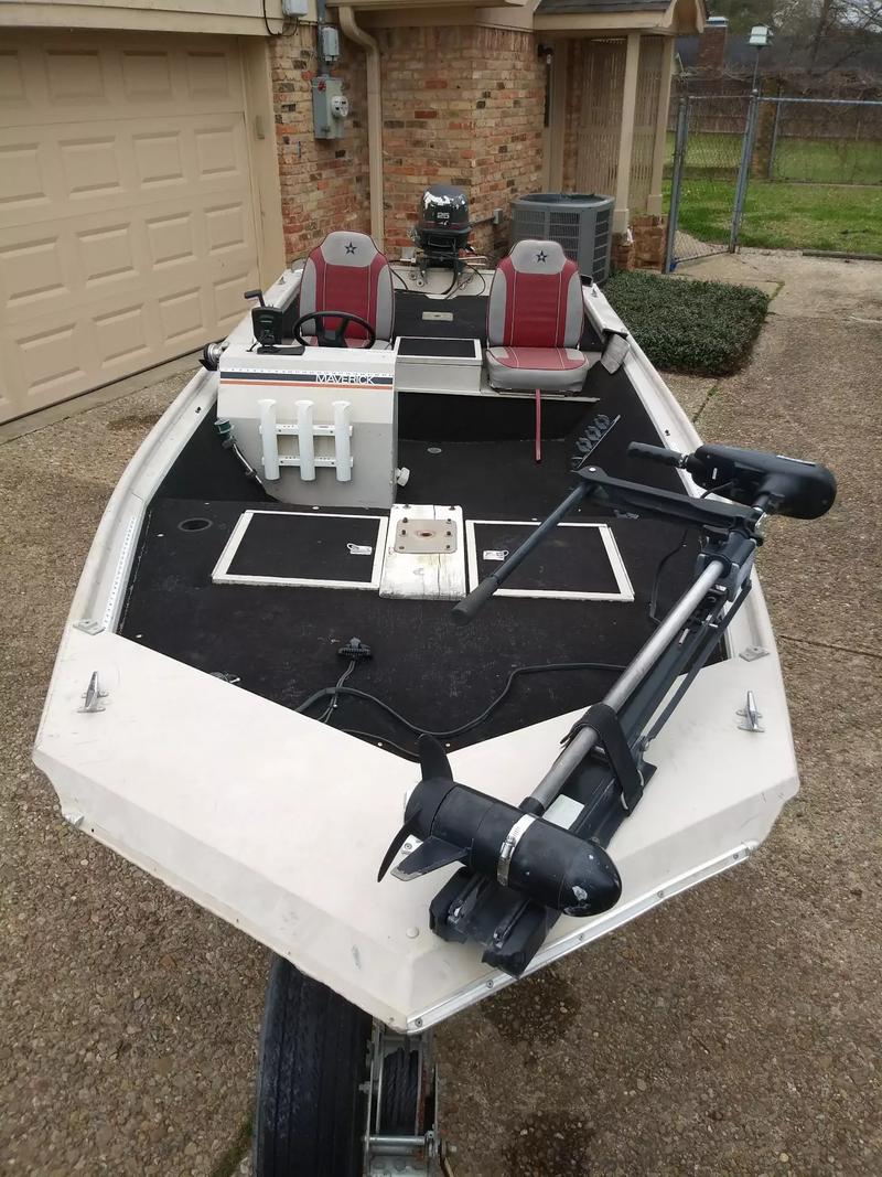 17 foot Alumacraft fishing boat for sale in Tyler, TX 5miles Buy and Sell