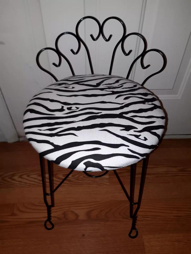 Zebra print vanity stool for sale in Decatur, GA 5miles Buy and Sell