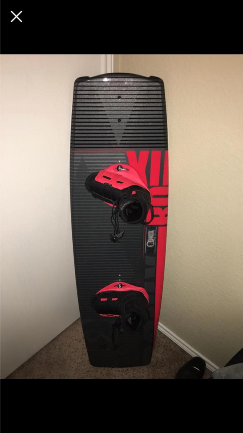 New Never Used2016 Ronix Vault 139cm Wakeboard Ronix Divide Wakeboard