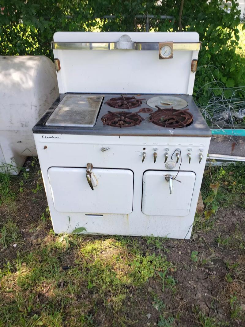 Gas stove vintage for sale in Alvarado, TX 5miles Buy and Sell