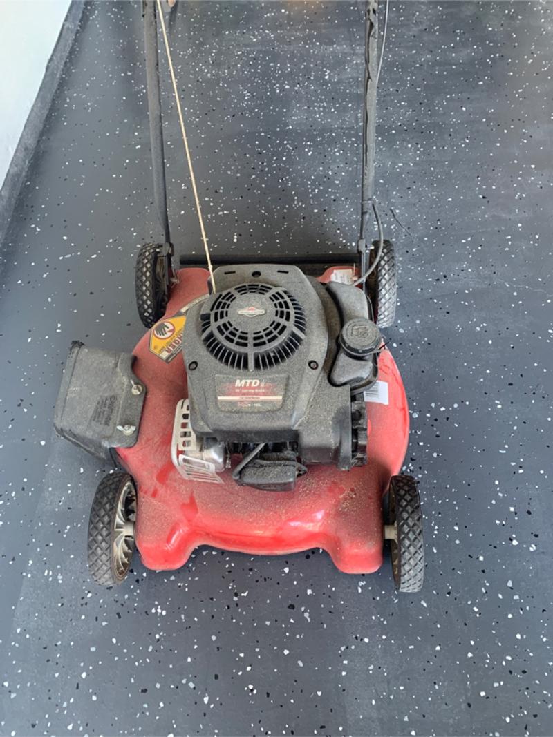 Lawn mower, only needs fuel line. for sale in Duncanville, TX 5miles