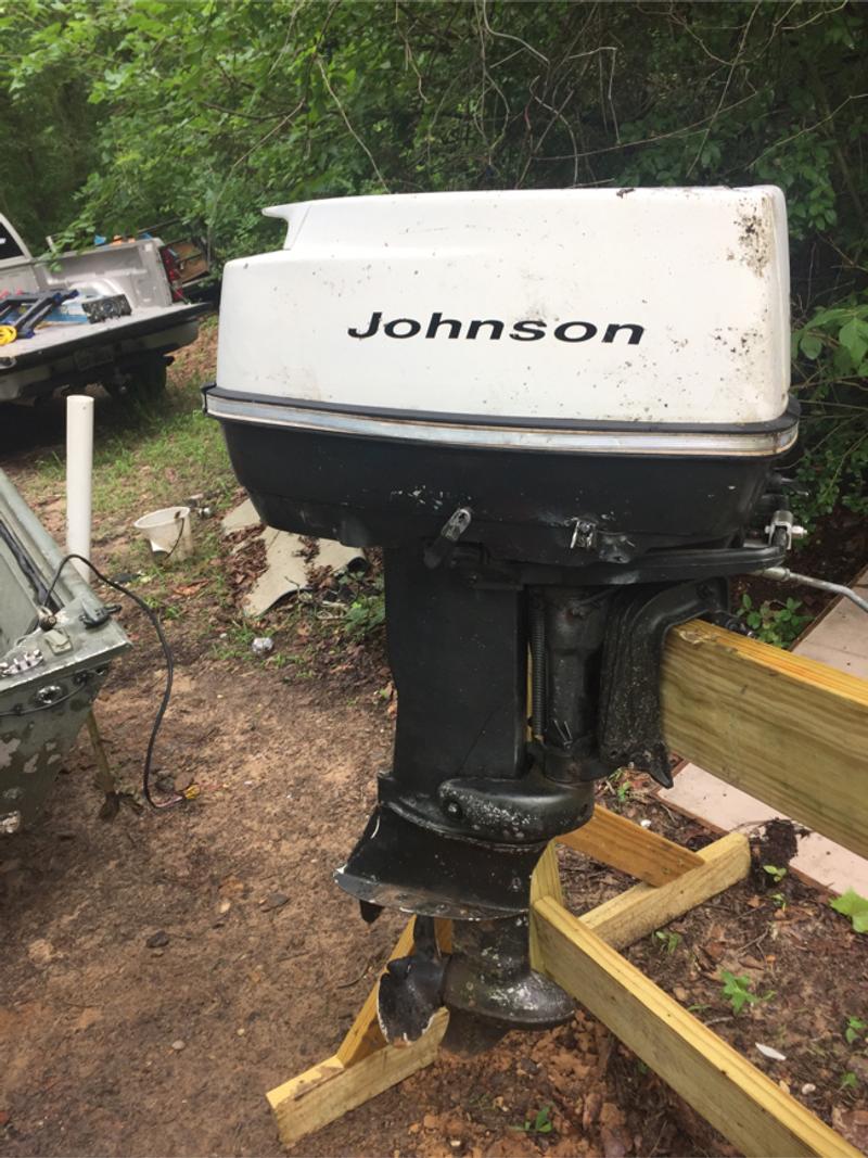 1968 Johnson 33HP boat motor for sale in Athens, TX 5miles Buy and Sell