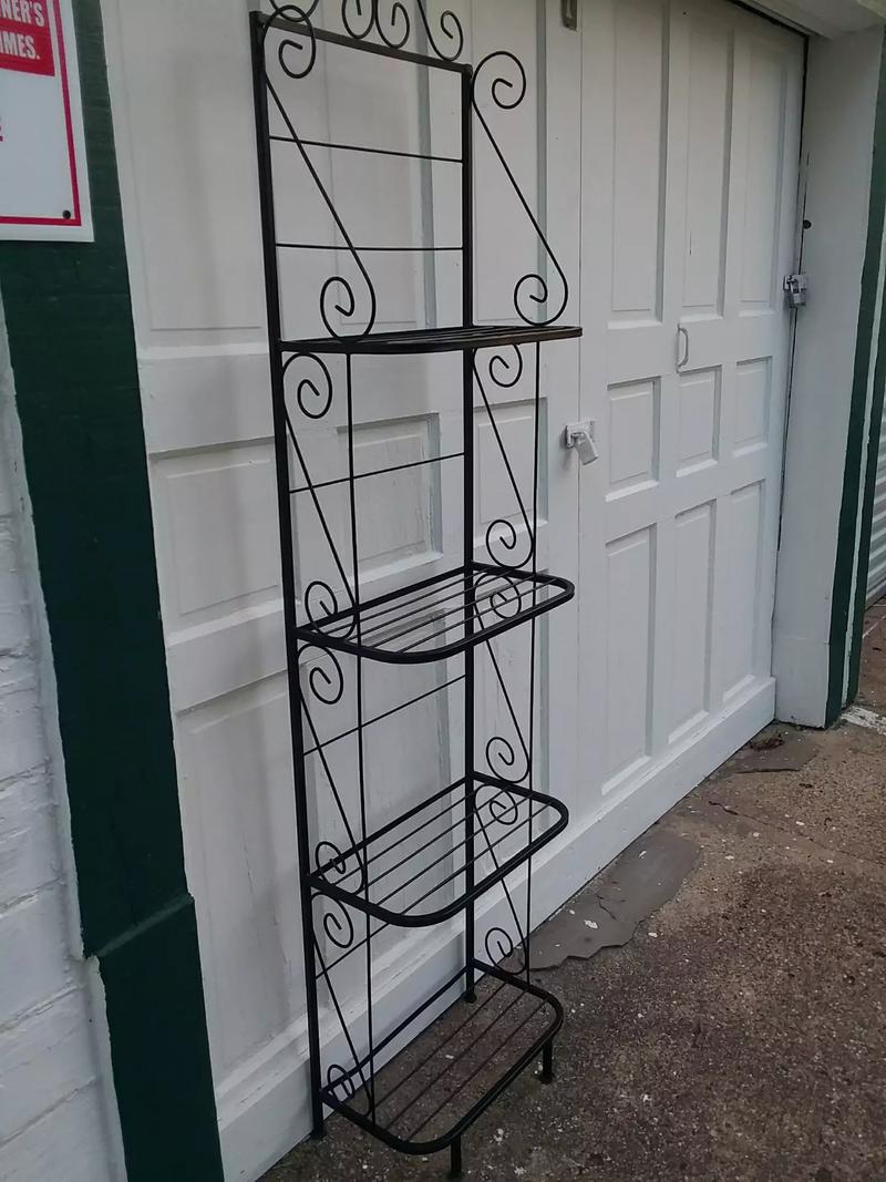 Metal Plant Stand 6.6 ft tall for sale in Greenville, TX 5miles Buy
