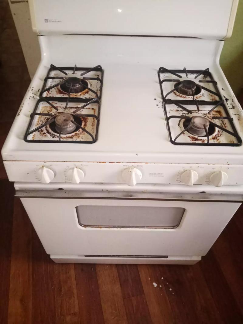 Americana gas stove need gone asap for sale in Fort Worth, TX 5miles