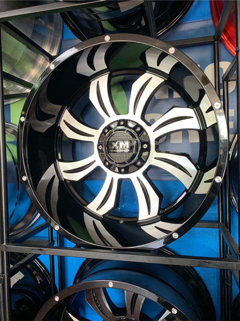 8 lug chevy pattern on 22x12 Xm Wheels N Tires 6 Lug Ford Chevy For Sale In Dallas Tx 5miles Buy And Sell