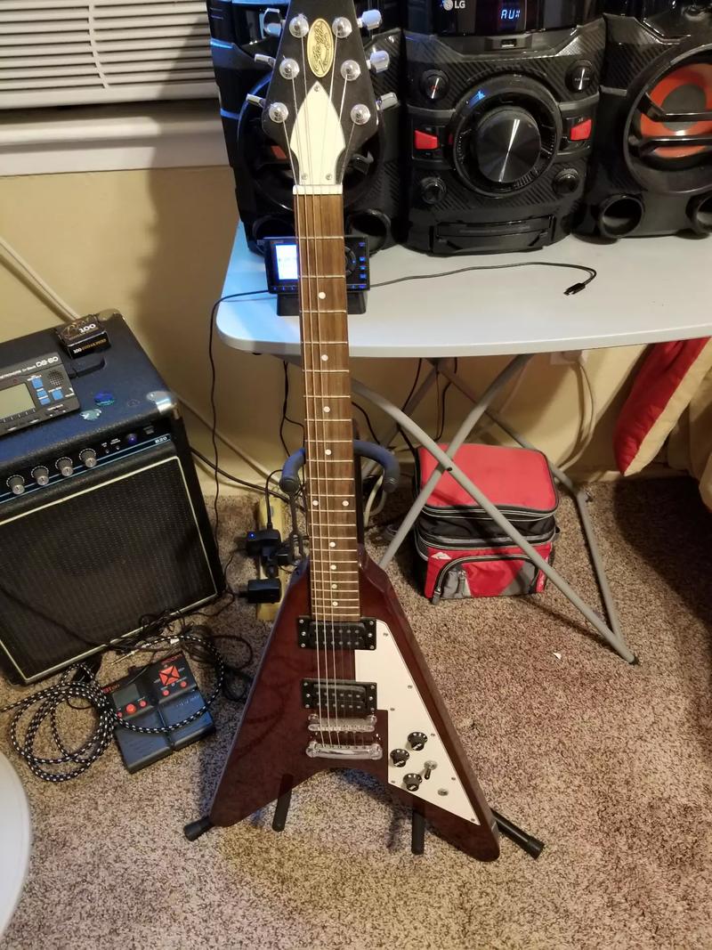 Stagg flying v, beautiful guitar, sounds great for sale in Euless, TX
