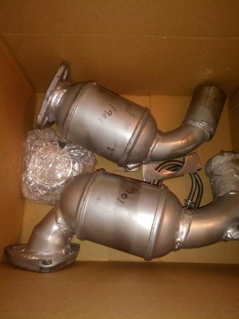 Catalytic Converter Jaguar X type. for sale in Hutchins, TX 5miles