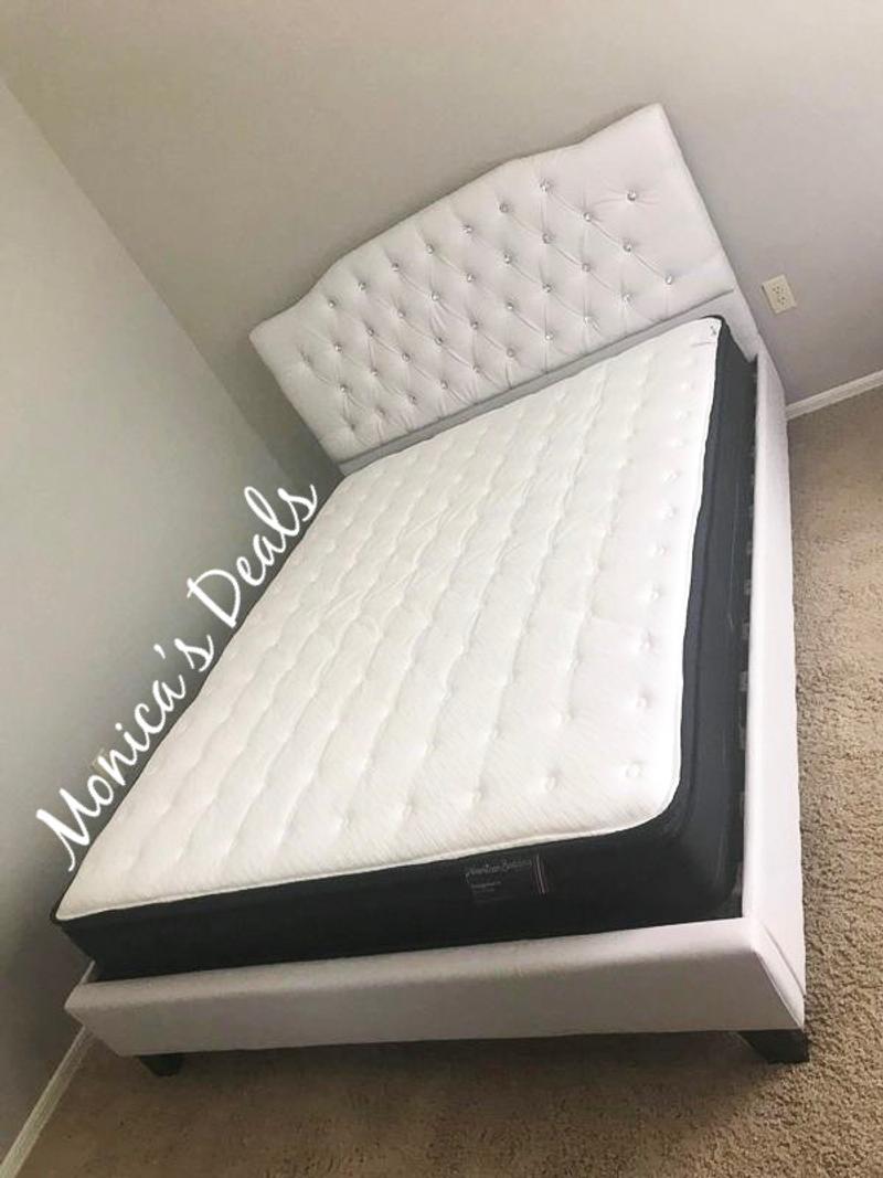 Queen white diamond bed & pillowtop mattress 320 for sale in South