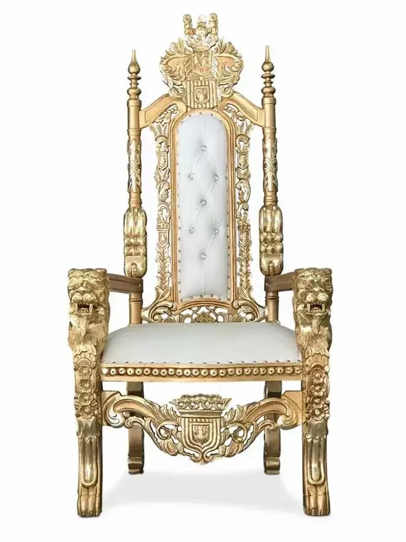 Beautiful Throne Chair for sale in Dallas, TX 5miles Buy and Sell