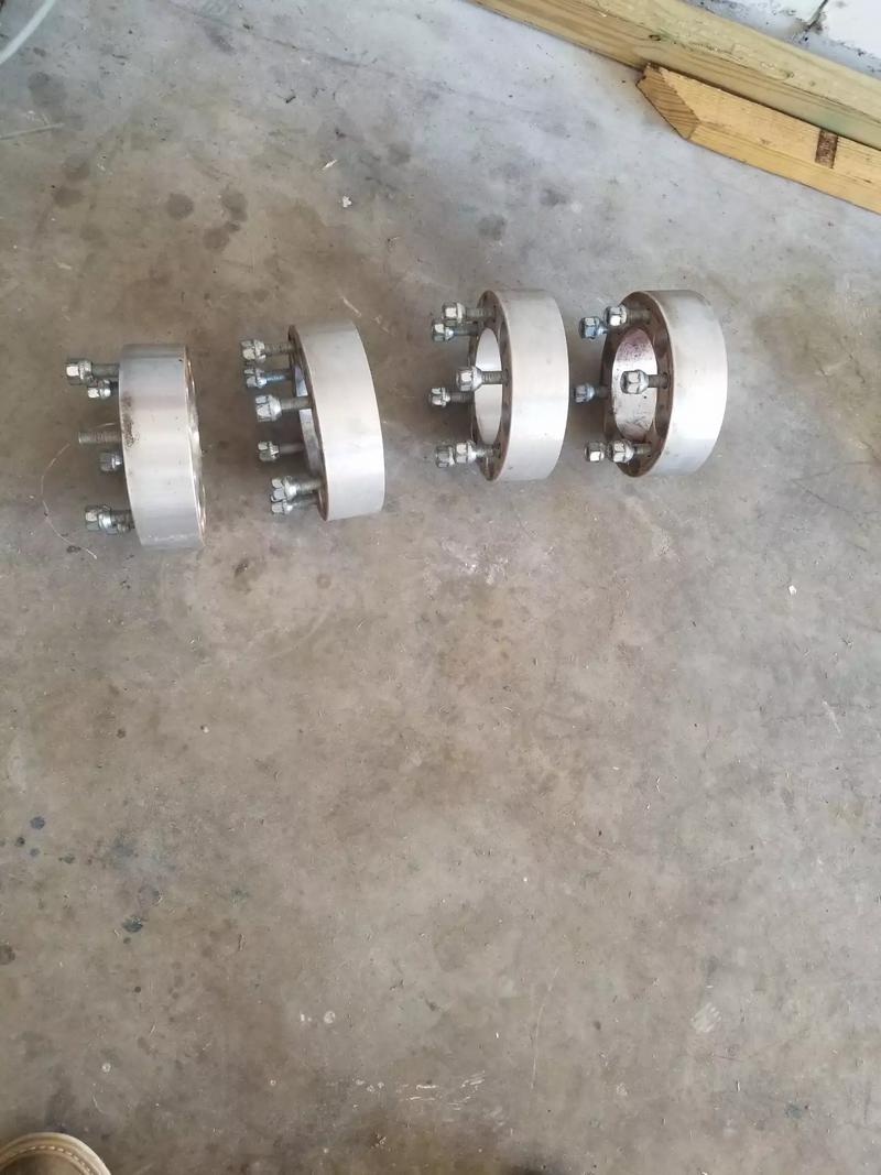 Wheel spacers 2" Nissan Titan for sale in Fort Worth, TX 5miles Buy