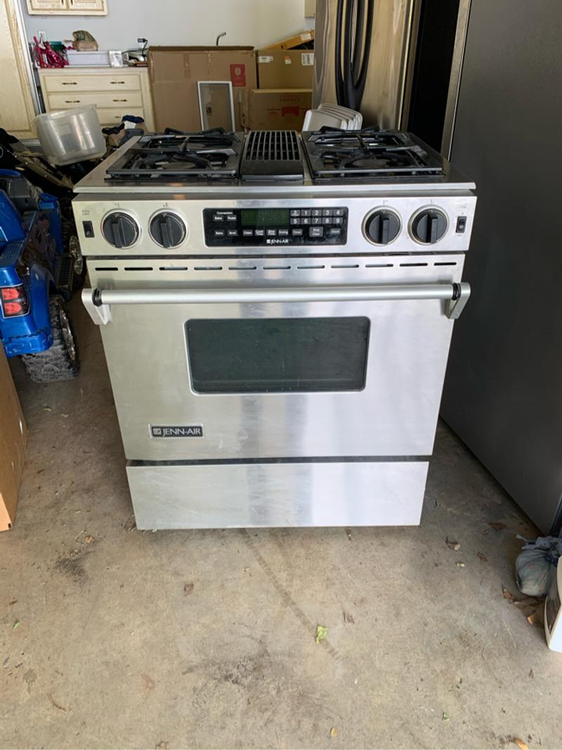 JennAir Slide In Gas Range for sale in Dallas, TX 5miles Buy and Sell