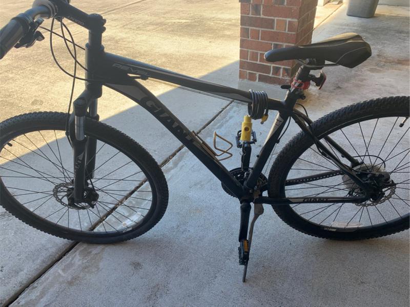 Giant Mountain bike for sale in Houston, TX 5miles Buy and Sell