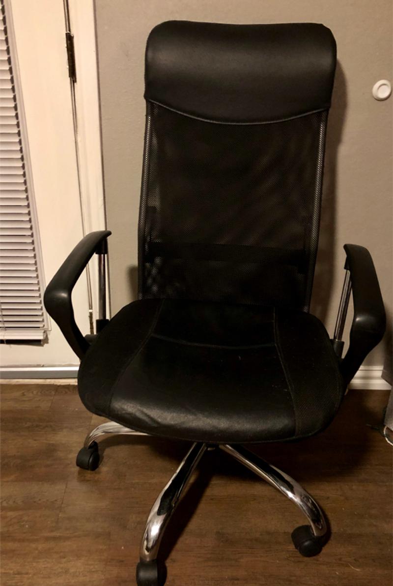 Desk chair for sale in San Antonio, TX 5miles Buy and Sell