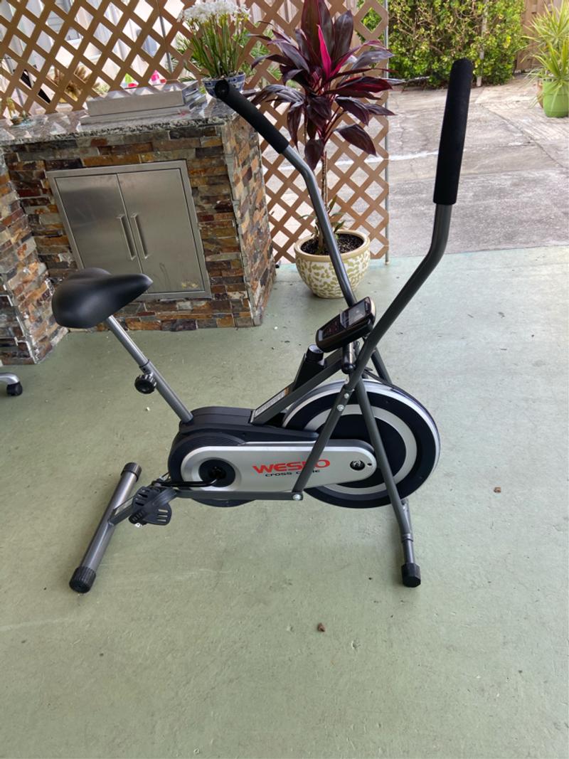 Stationary bike for sale in Hollywood, FL 5miles Buy and Sell