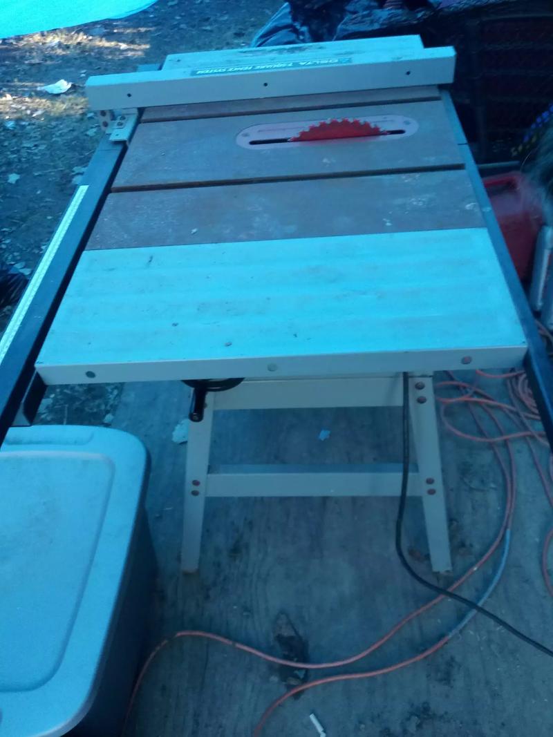Delta 10" table saw for sale in Mesquite, TX 5miles Buy and Sell