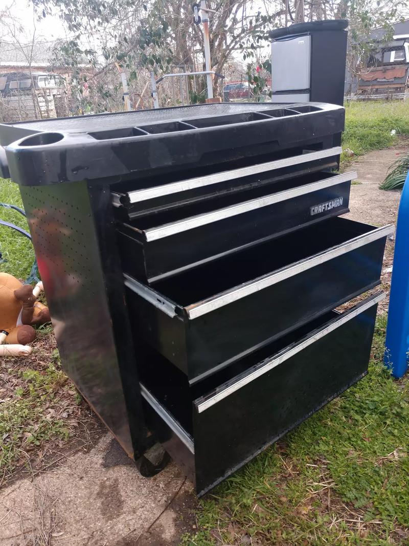 Craftsman tool box on wheels for sale in Fort Worth, TX 5miles Buy