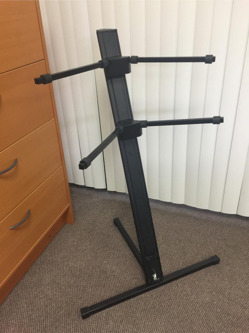 Ultimate keyboard stand for sale in Glendale, CA 5miles Buy and Sell