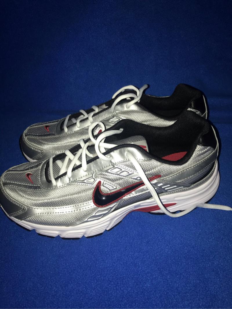 Nike Men�s Initiator Running Shoe (size 10) for sale in