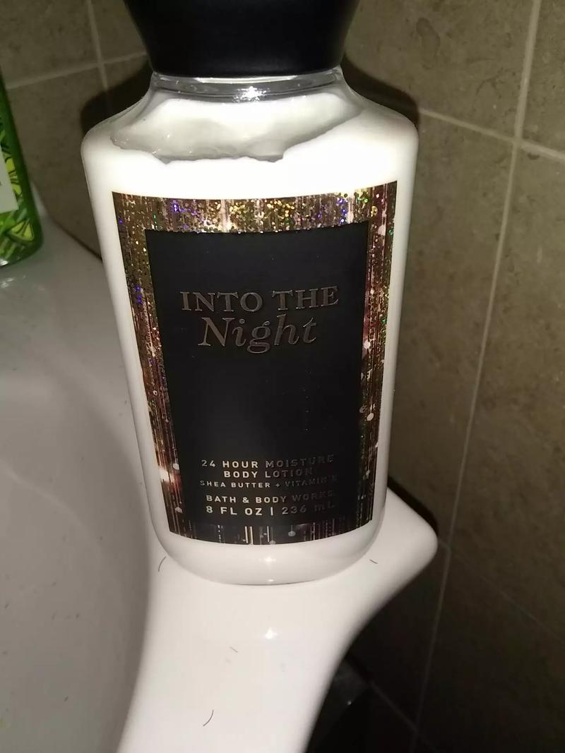 into the night moisturizer