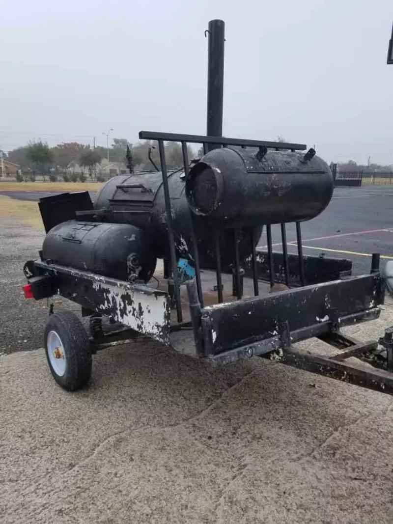 BarBQ Smoker Pit ! for sale in Lancaster, TX 5miles Buy and Sell