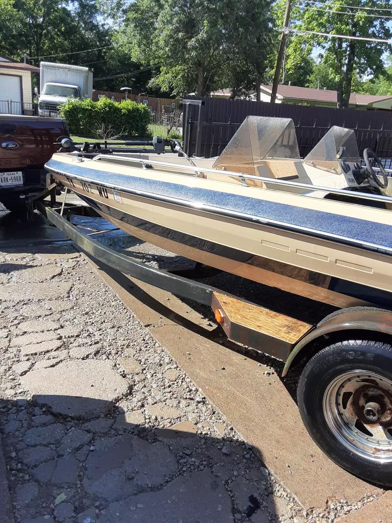 1983 Fishing Boat 950 for sale in Dallas, TX 5miles Buy and Sell