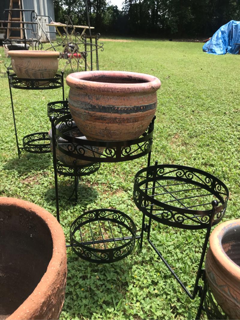 Tara cota planters for sale in Weatherford, TX 5miles Buy and Sell