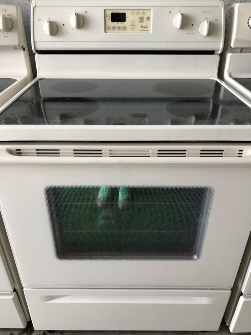 WHIRLPOOL GLASS TOP STOVE for sale in Miami, FL 5miles Buy and Sell