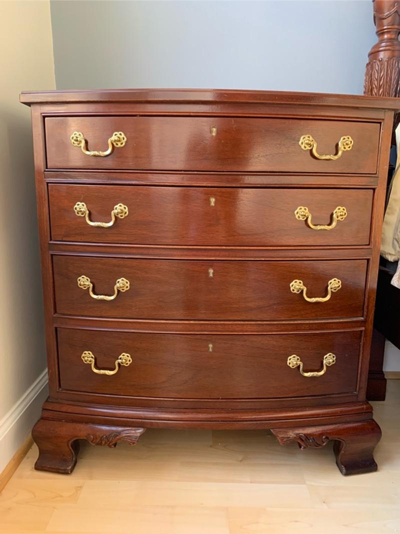 Mahogany Wood Queen Bedroom Set (5 pieces) for sale in Arlington, VA
