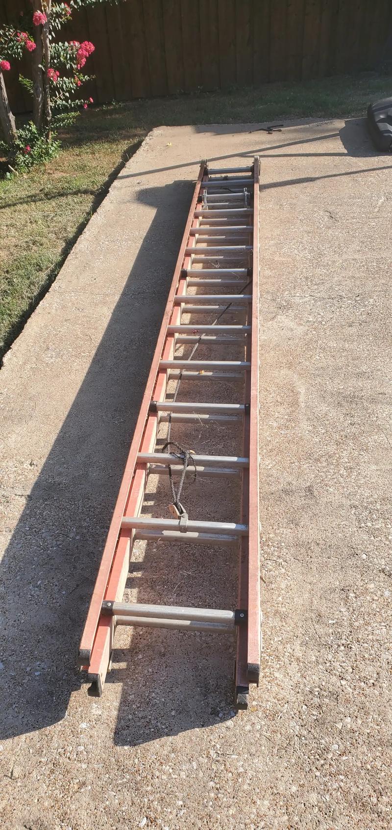 24 foot fiberglass extension ladder for sale in Roanoke, TX 5miles