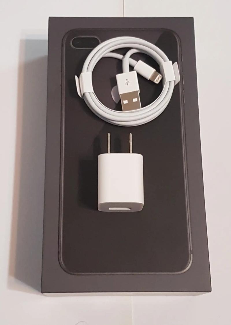 Original apple cord and adopter for sale in Spring, TX 5miles Buy