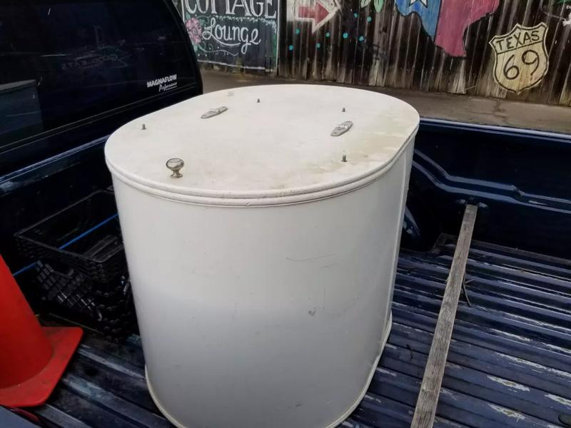 Live bait tank for sale in Dallas, TX 5miles Buy and Sell
