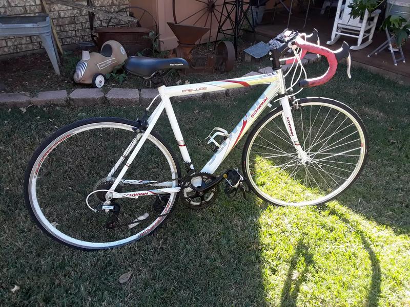 Schwinn Prelude Aluminum Road Bike 22" Frame for sale in Burleson, TX