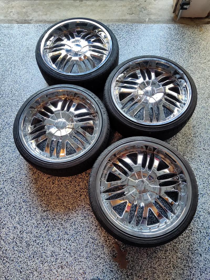 20 Inch Chrome Rims (4 Caps) for sale in Houston, TX 5miles Buy and Sell