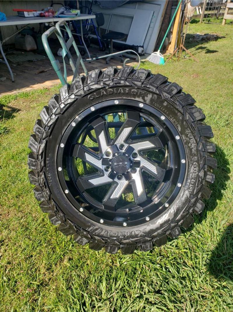 33X12 50R20LT Tires for sale in Conway, AR 5miles Buy and Sell
