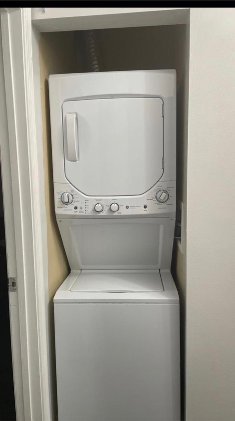 GE stackable washer & dryer for sale in Coral Springs, FL 5miles Buy