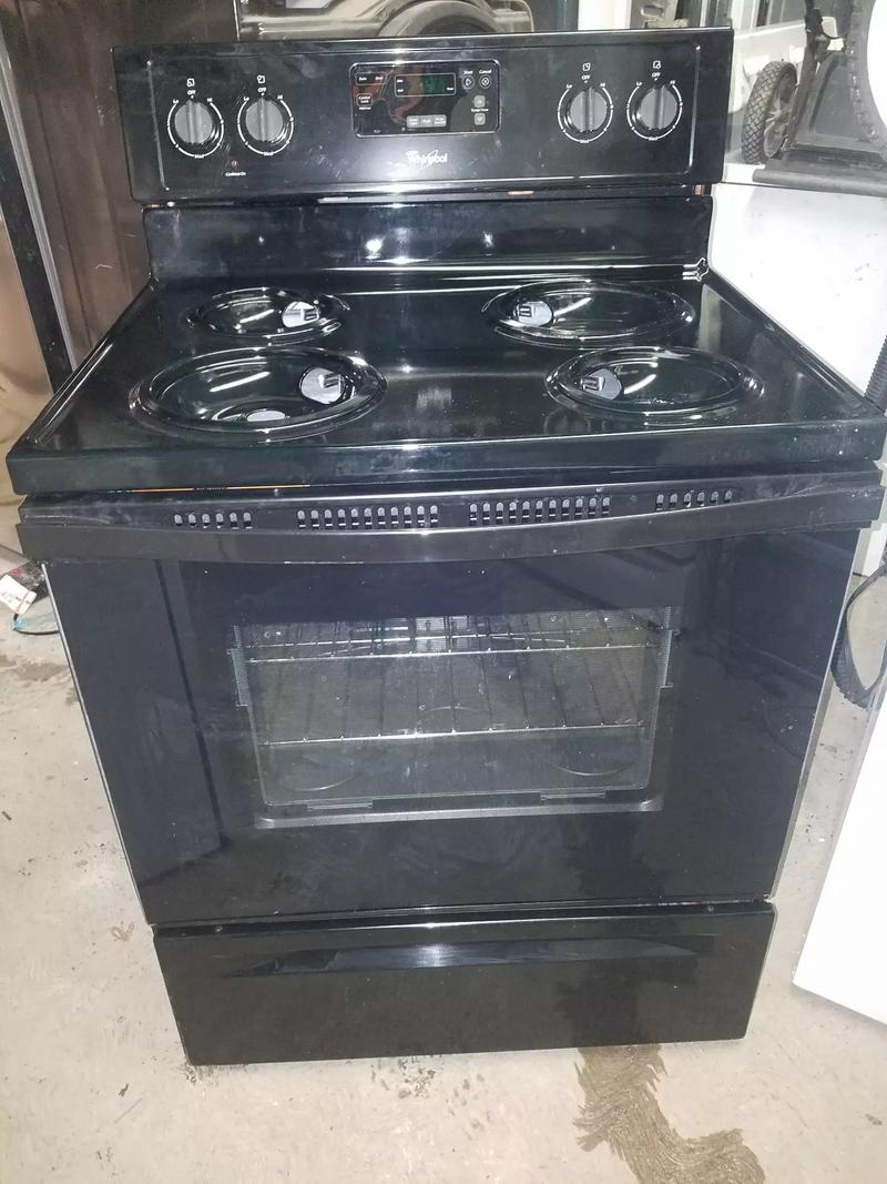 Whirlpool Electric stove W/WARRANTY 30"width for sale in Houston, TX
