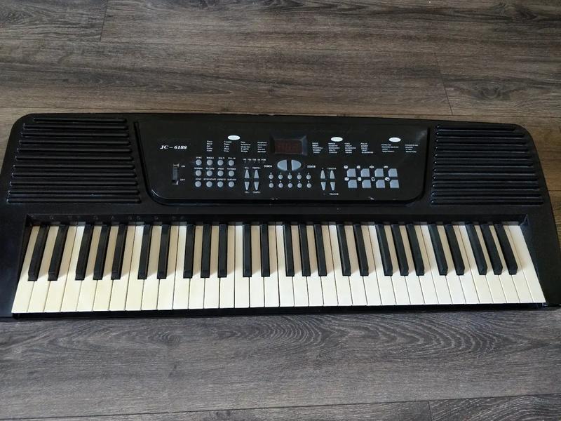 Casio Elegance JC6188 Multi Electronic 61 Key Keyboard NO power supply
