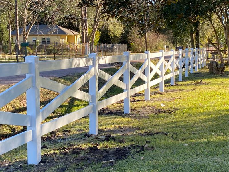 Vinyl fence , ranch fence for sale in Houston, TX 5miles Buy and Sell