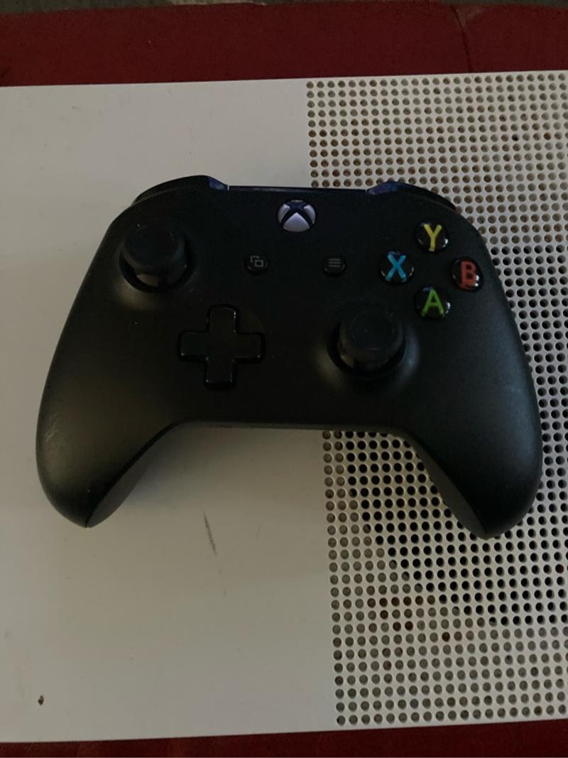 Xbox one S only one controller all cords for sale in Arlington, TX