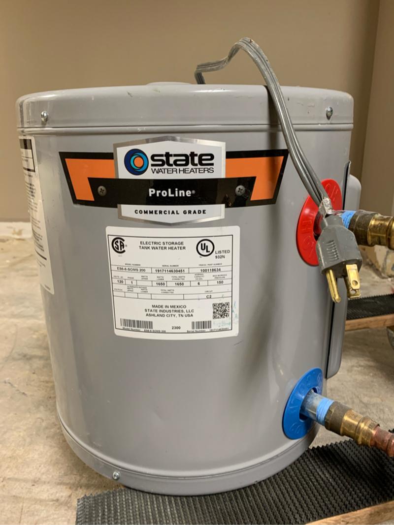 Small electric water heater for sale in Mesquite, TX 5miles Buy and Sell