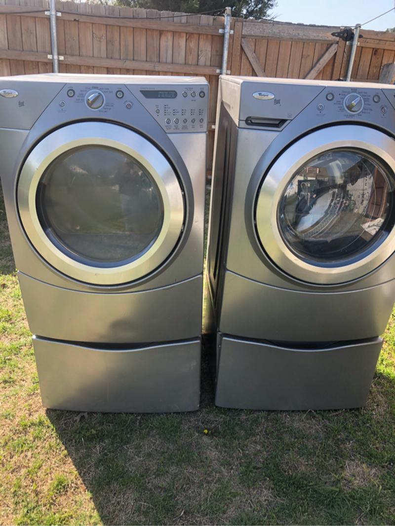 Whirlpool washer and dryer for sale in Fort Worth, TX 5miles Buy and Sell