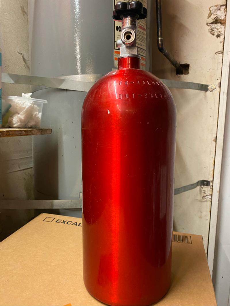 Noz nitrous oxide tank for sale in Moreno Valley, CA 5miles Buy and Sell