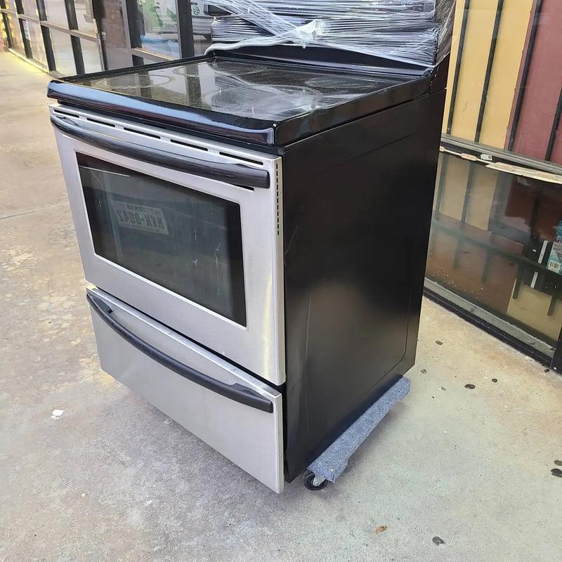 Electric Frigidaire stove for sale in Houston, TX 5miles Buy and Sell