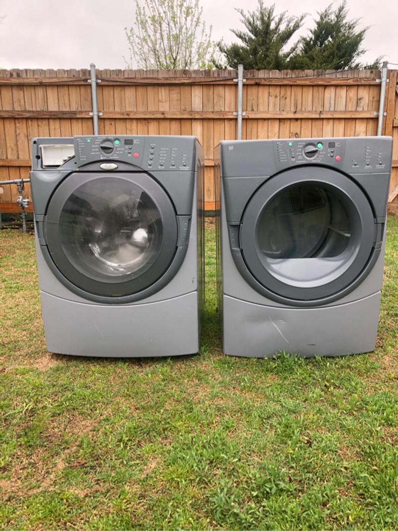 Whirlpool washer and dryer for sale in Fort Worth, TX 5miles Buy and Sell