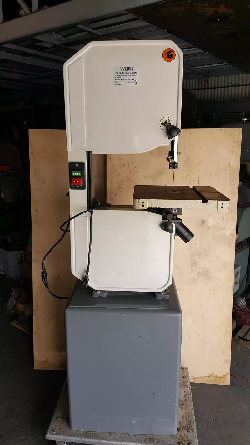 Wilton 14" Tradesman Band Saw Model No. 8201 Multiple Speed Wood